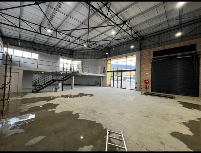 445M² WAREHOUSE TO LET IN STRIJDOMPARK